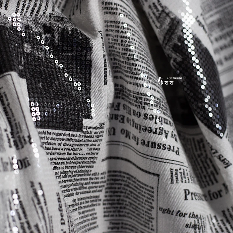 English Graffiti Newspaper Den - Sewing Tweed Fabric ulasan dan harga